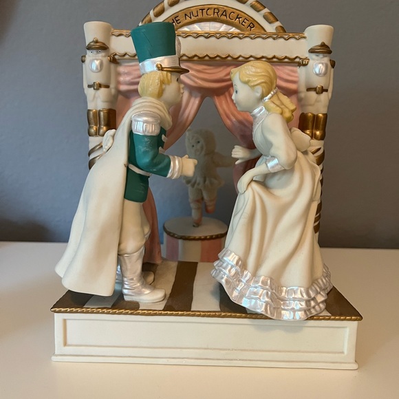 Dept 56 Snowbabies-The Guest Collection, The Nutcracker - Picture 2 of 4